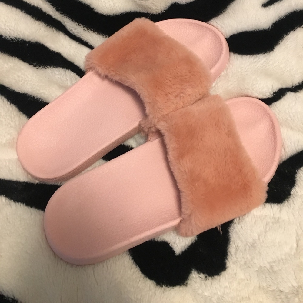 Faux Fur Pink Sandals
